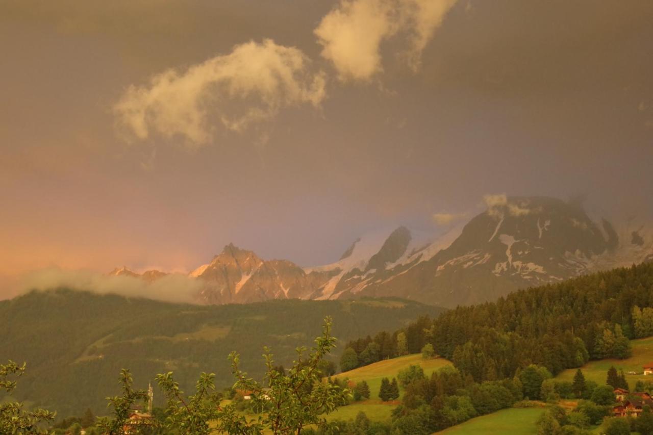 Chalet Le Sabot De Venus コンブルー エクステリア 写真